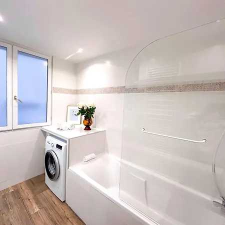 Modern & Spacious Near Le Marais Апартаменты *