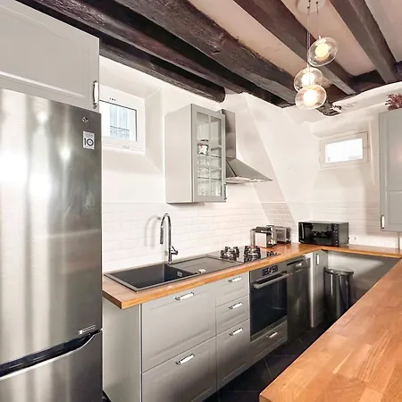 Modern & Spacious Near Le Marais Apartman *