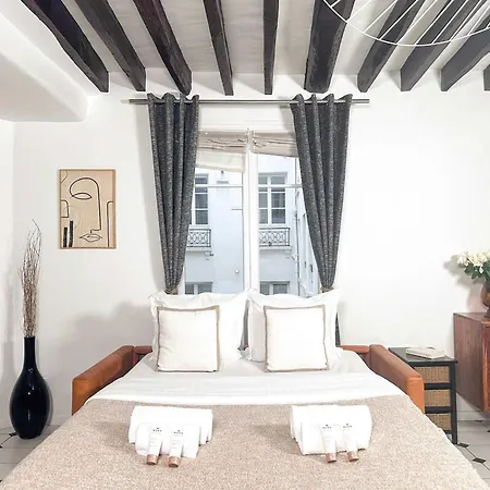 Modern & Spacious Near Le Marais Apartman Párizs