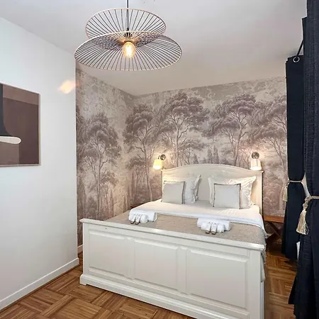 Modern & Spacious Near Le Marais * Paris
